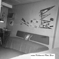 In der Kajüte. In der Kajüte.